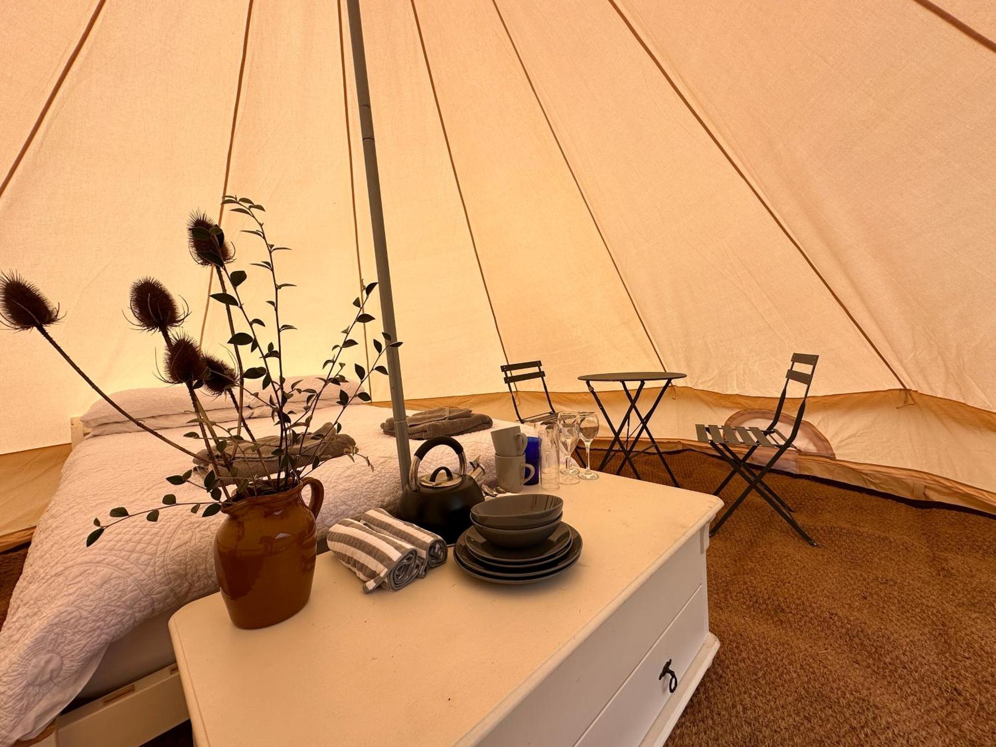 Buzzard Holt Hosting Hotel Бъкингам Екстериор снимка