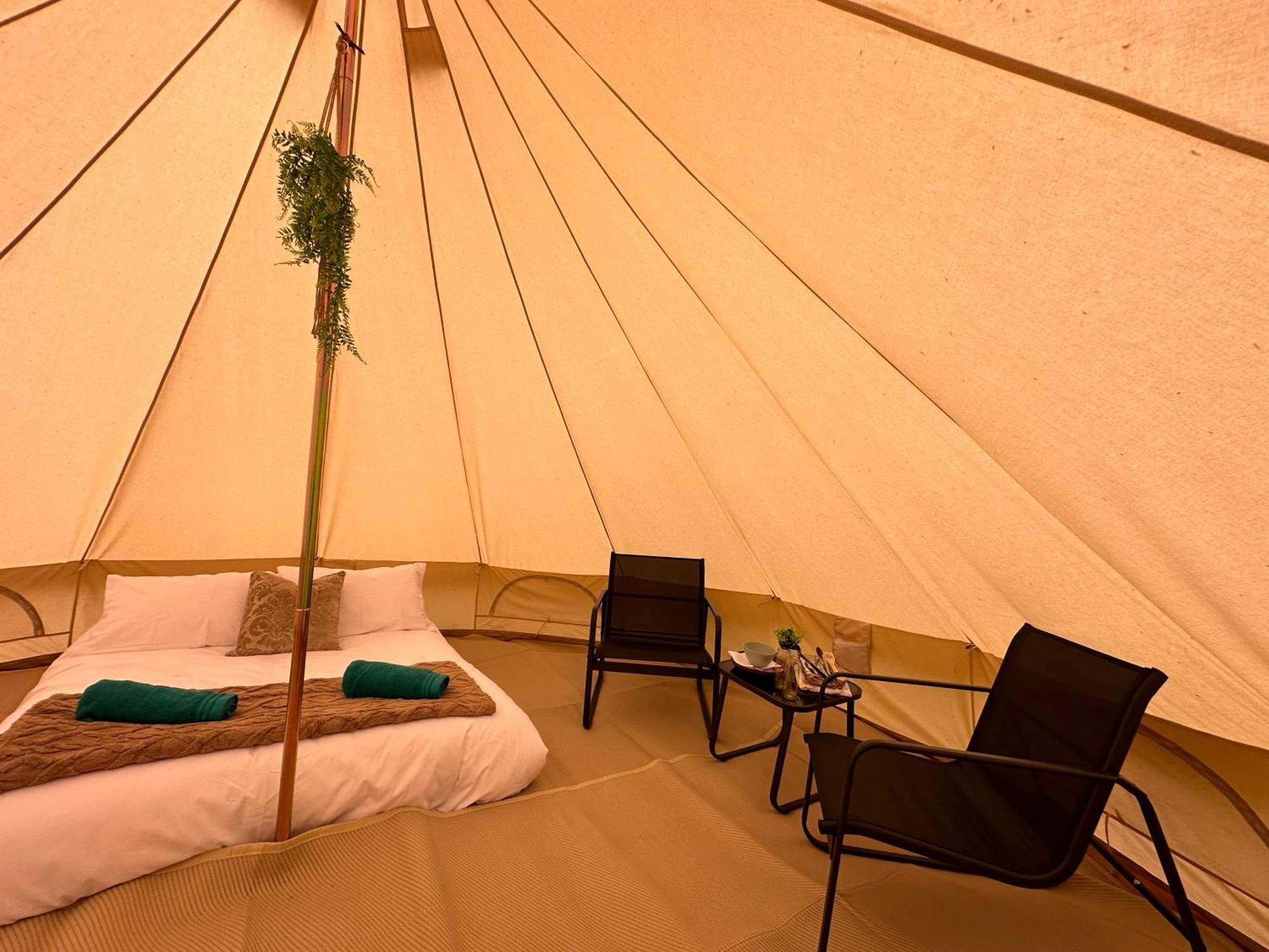 Buzzard Holt Hosting Hotel Бъкингам Екстериор снимка